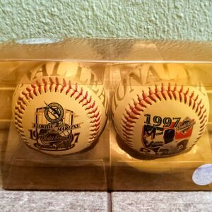 1997 World Series Commemorative Baseball Set,  Livan Hernandez